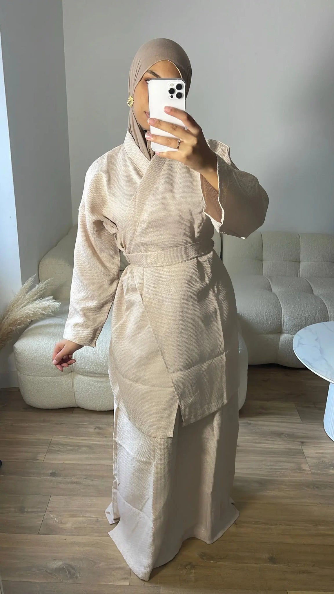 Ensemble Mikasa Beige